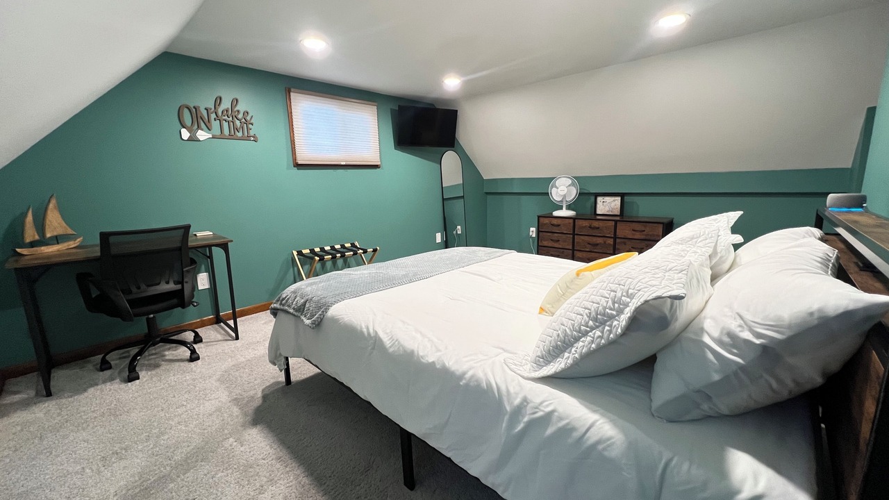 Photo of Bedroom in Harveys Lake