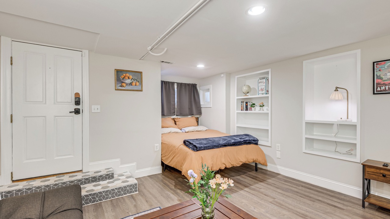 Photo of Bedroom in Logan Circle