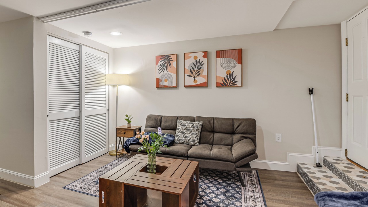 Photo of Livingroom in Logan Circle
