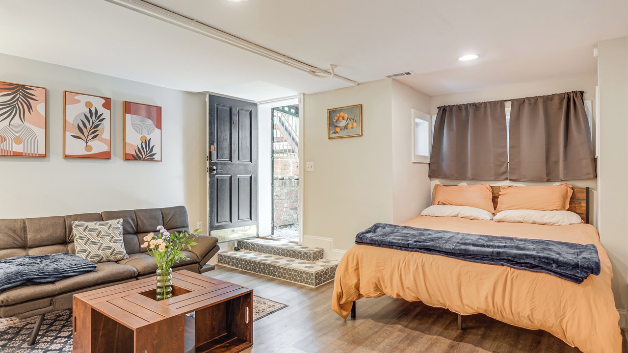 Photo of Bedroom in Logan Circle
