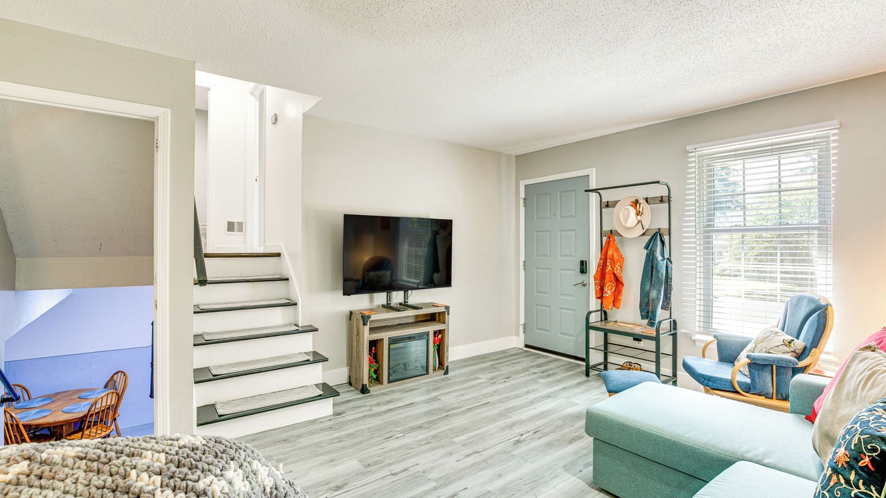 Photo of Livingroom in Overland Park