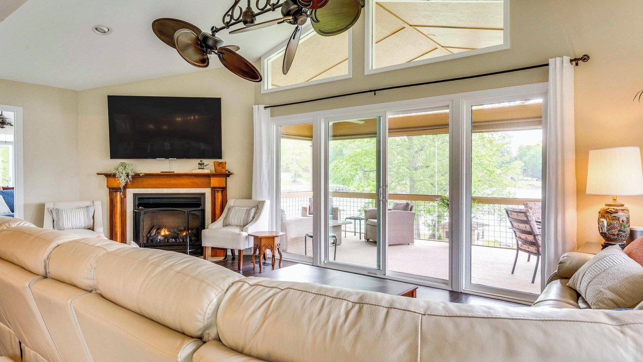 Photo of Bedroom in Hayesville