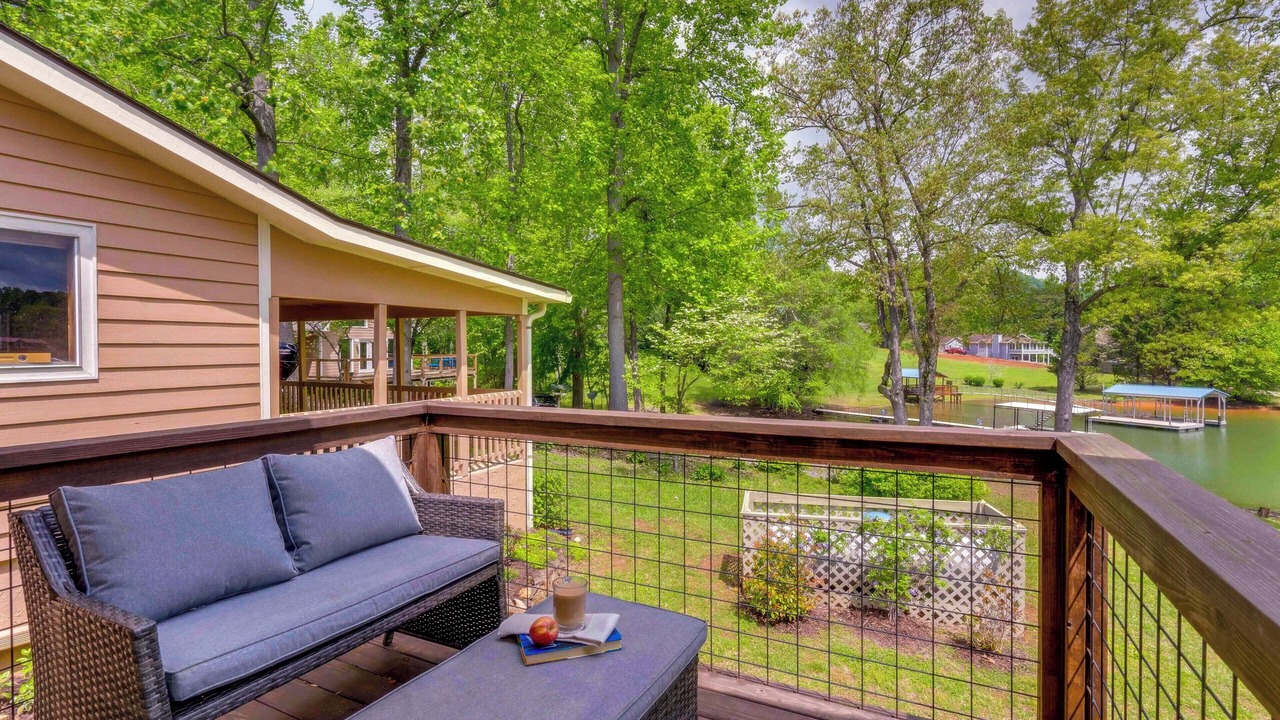 Photo of Patio Balcony in Hayesville