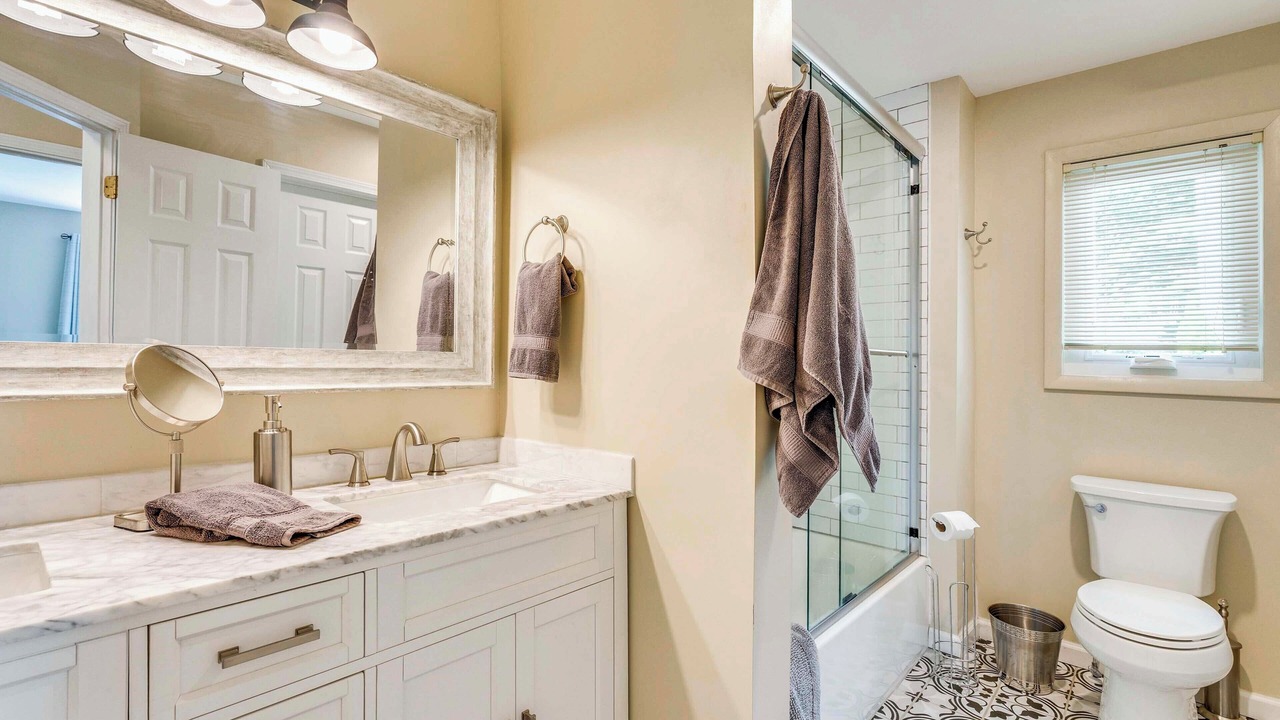 Photo of Bathroom in Hayesville
