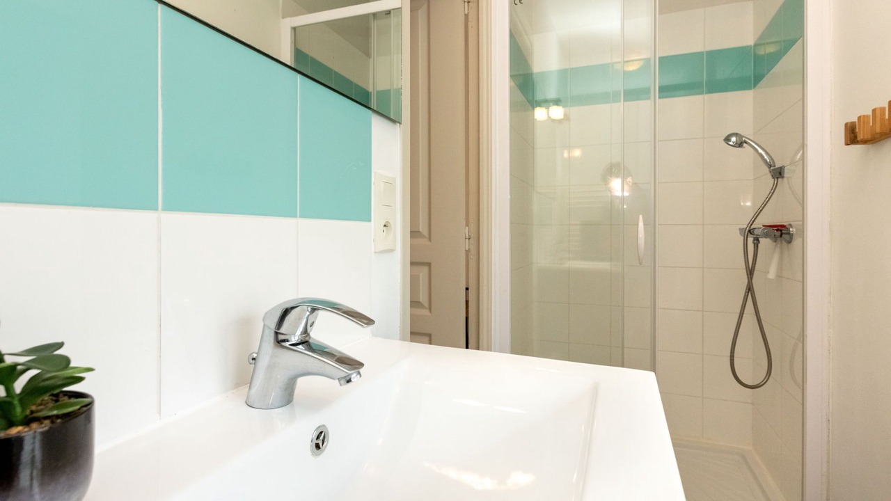 Photo of Bathroom in La Madeleine-Bellevue