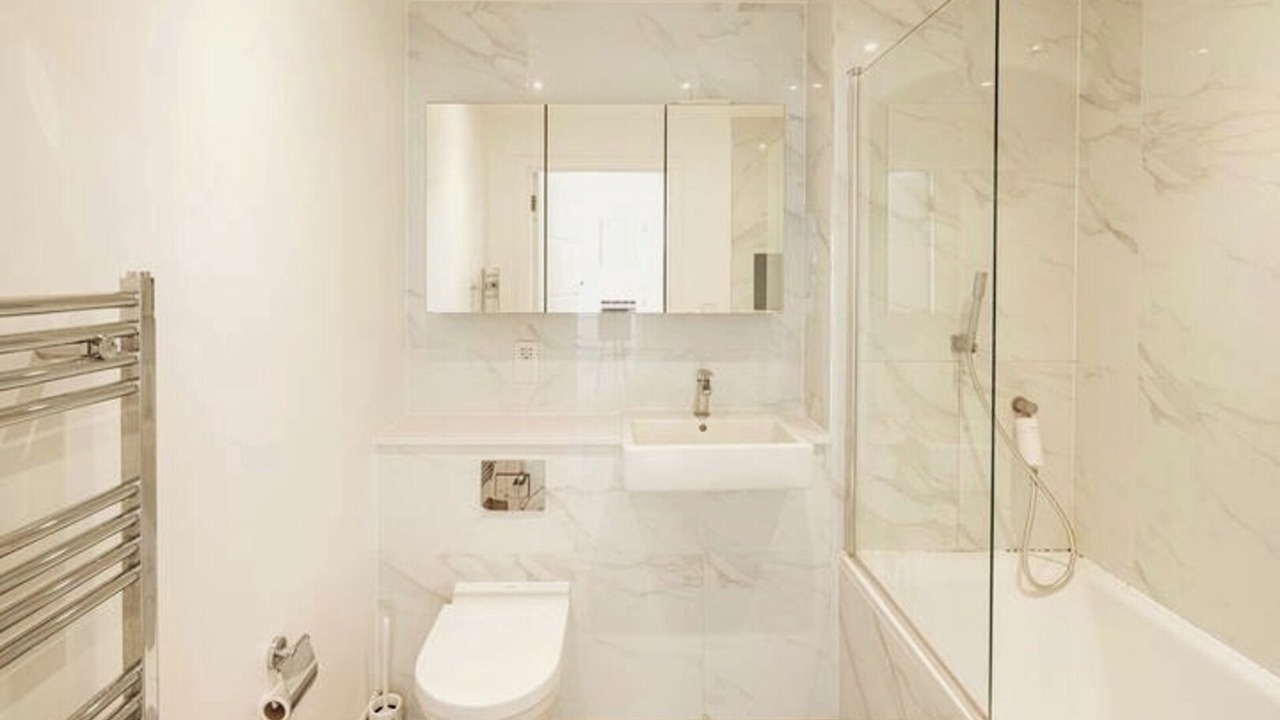 Photo of Bathroom in Addison