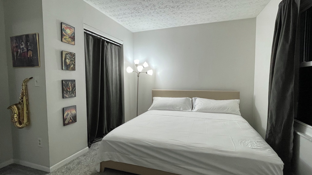 Photo of Bedroom in Grove City