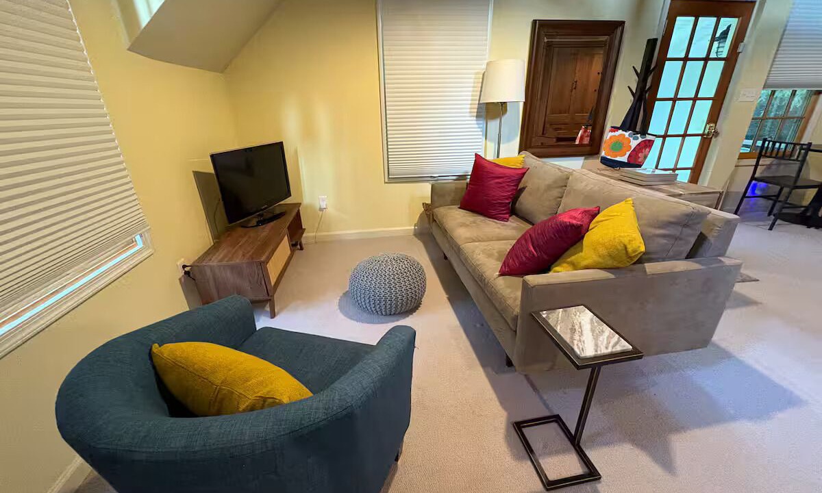 Photo of Livingroom in Swarthmore