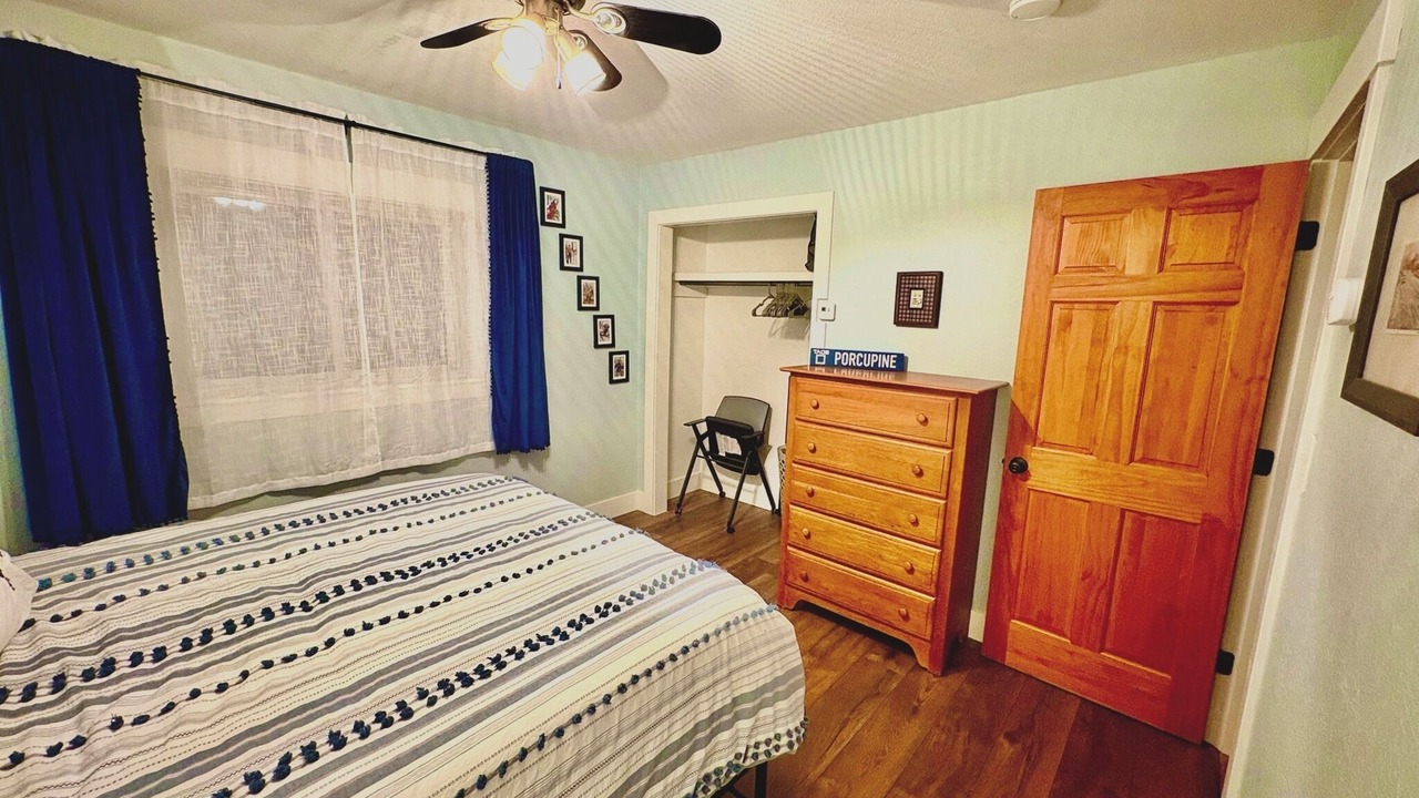 Photo of Bedroom in Arroyo Hondo