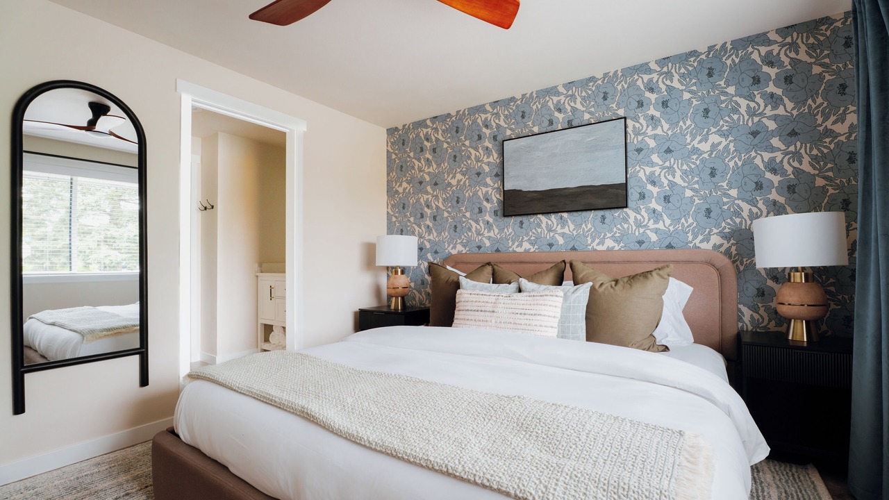 Photo of Bedroom in Enumclaw