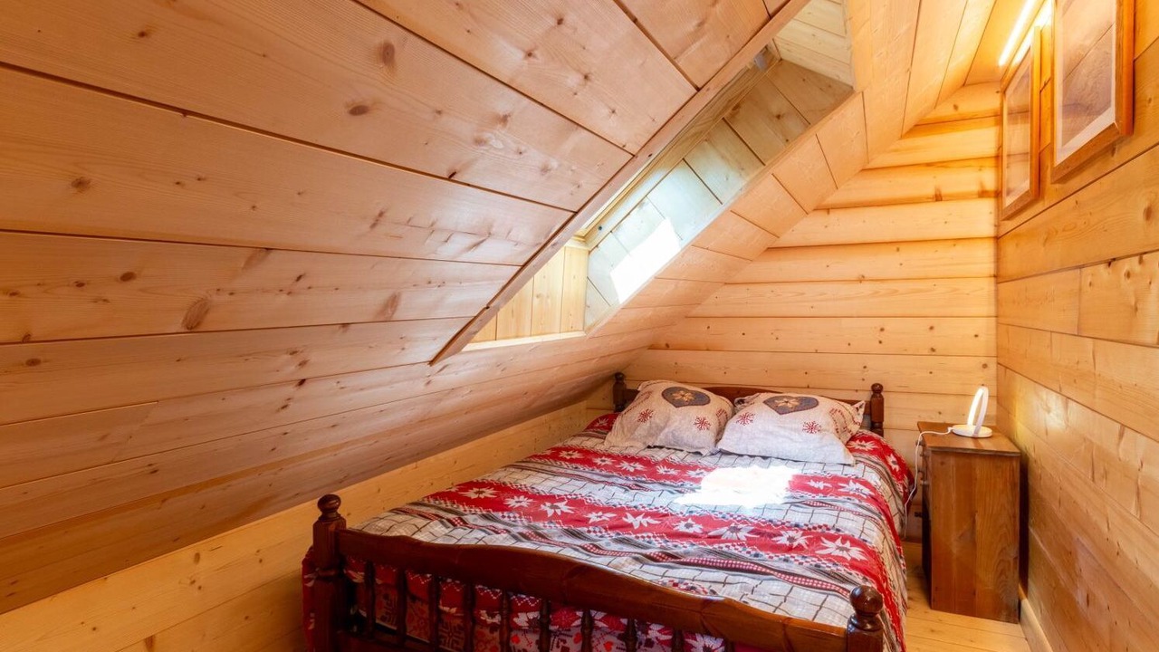 Photo of Bedroom in Queige