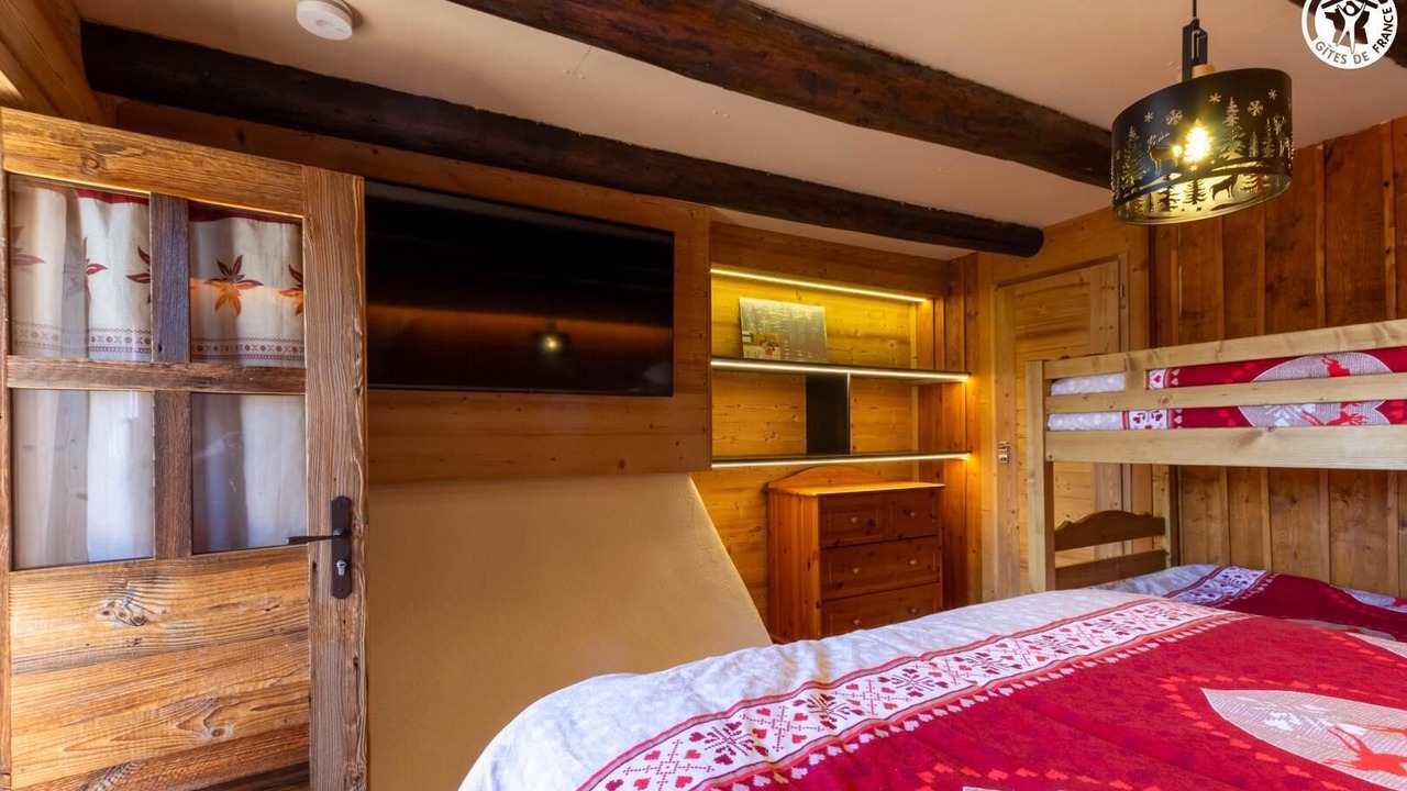 Photo of Bedroom in Queige