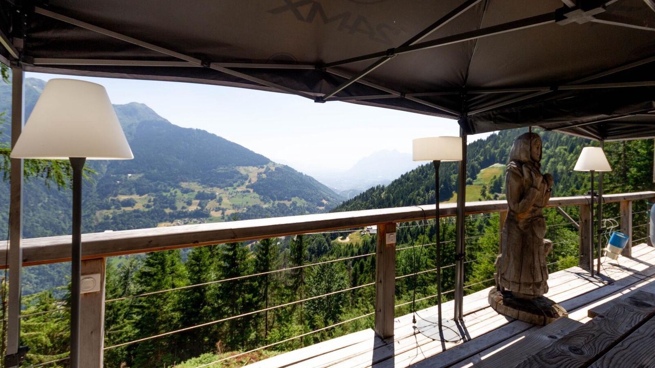 Photo of Patio Balcony in Queige