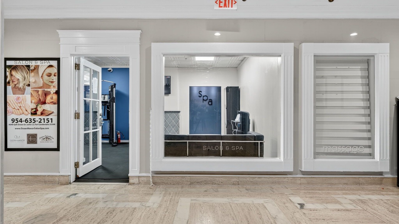 Photo of Others in Galt Mile