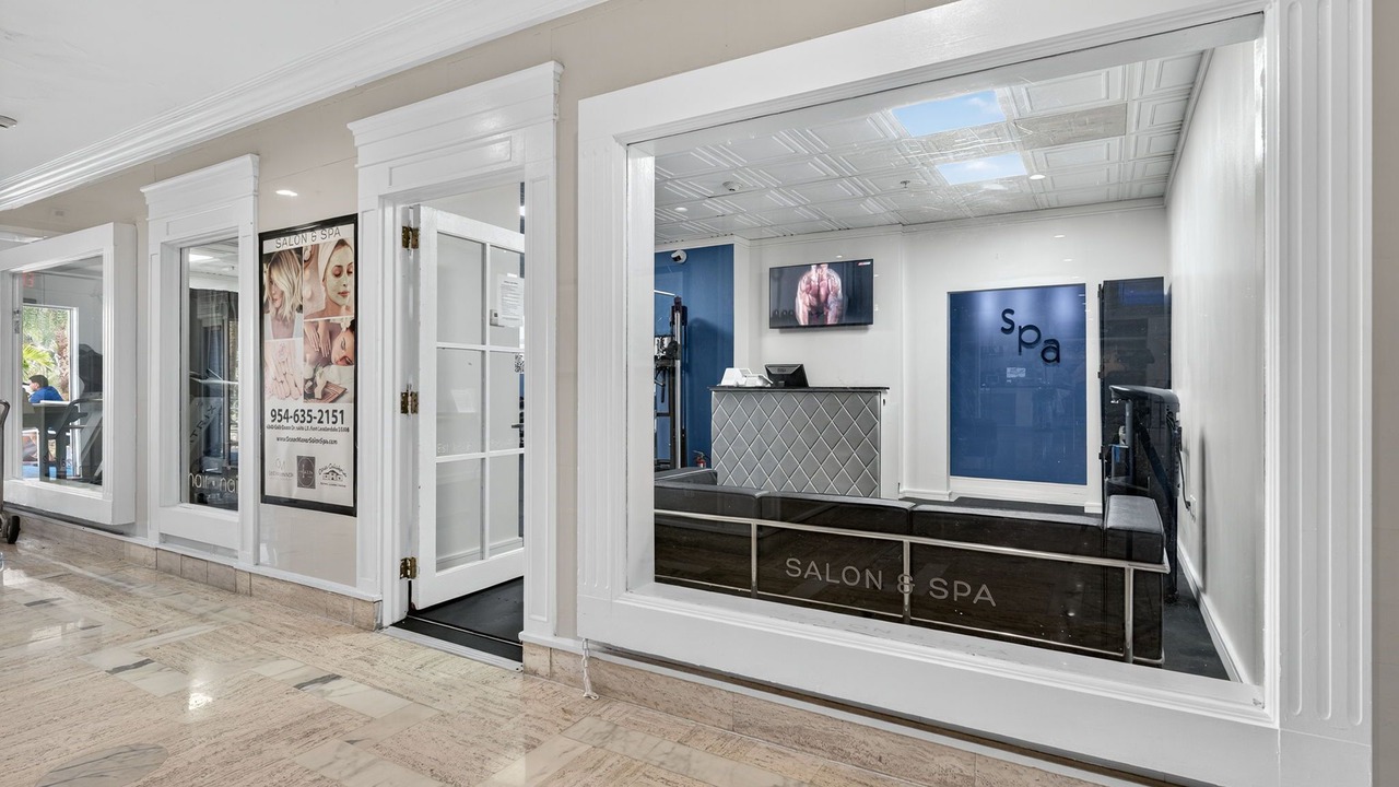 Photo of Others in Galt Mile