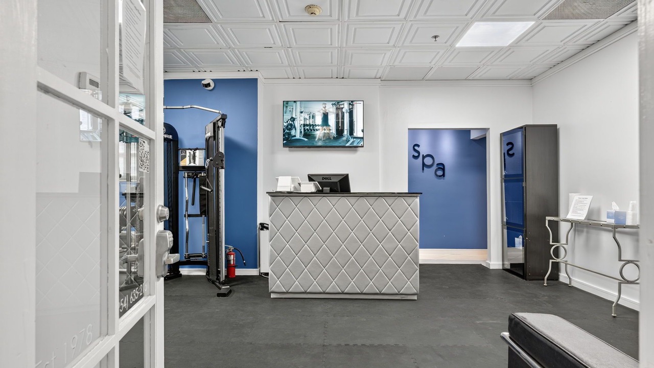 Photo of Others in Galt Mile