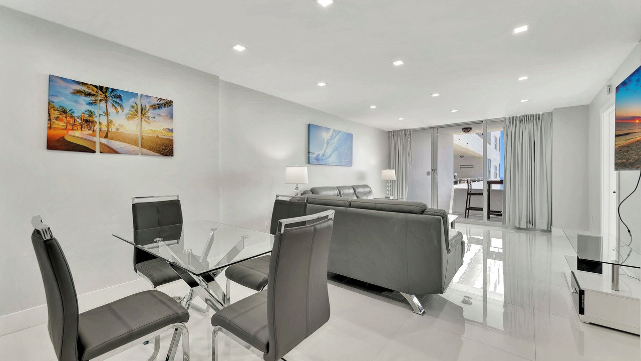 Photo of Others in Galt Mile