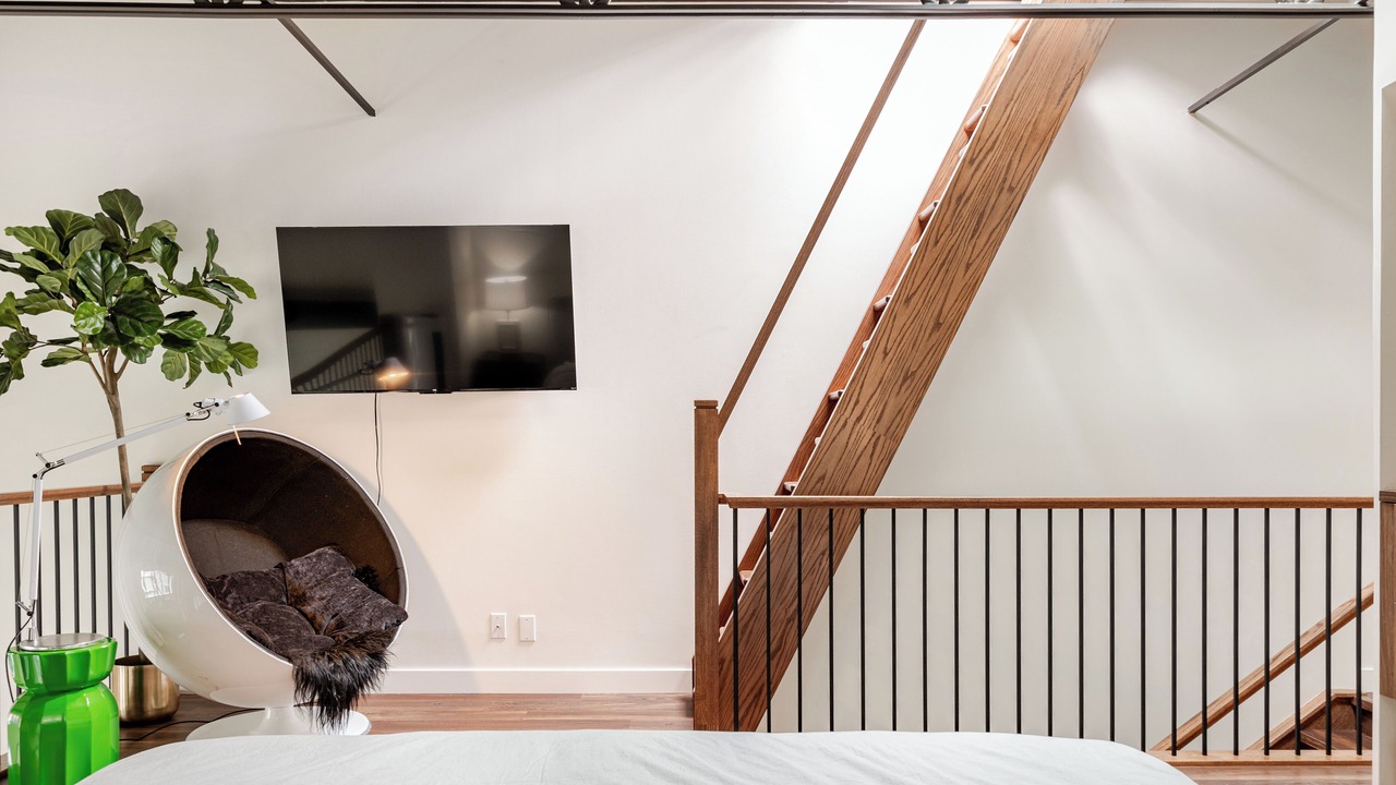 Photo of Bedroom in Inglewood