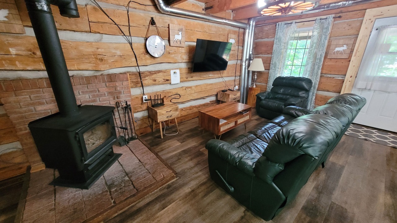 Photo of Livingroom in Petawawa