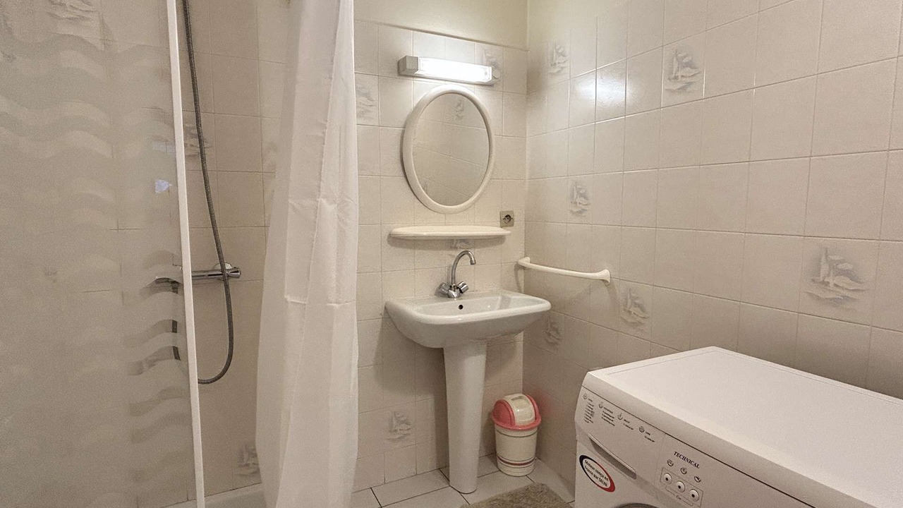 Photo of Bathroom in Pleherel-Plage-Vieux-Bourg