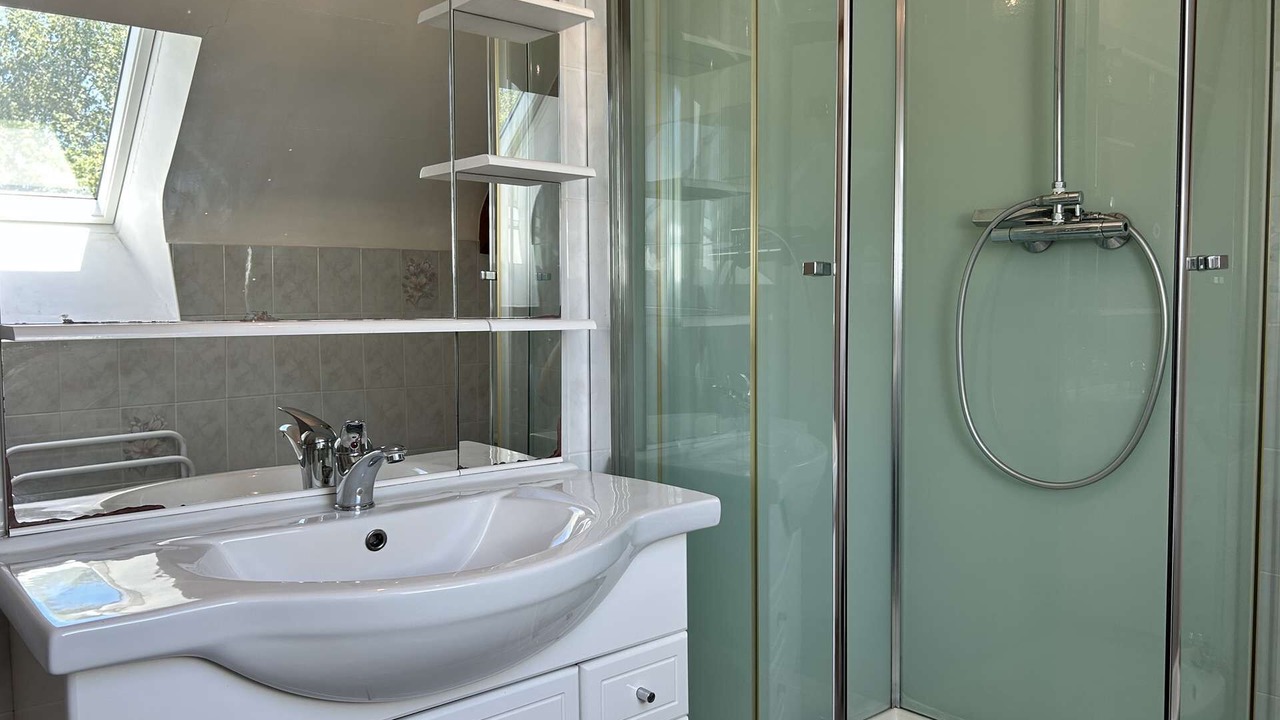 Photo of Bathroom in Pleherel-Plage-Vieux-Bourg