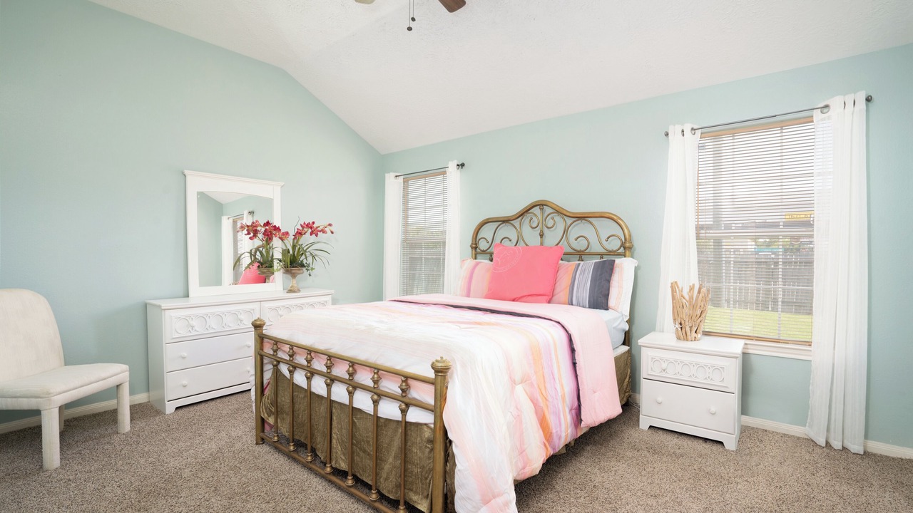 Photo of Bedroom in Baytown
