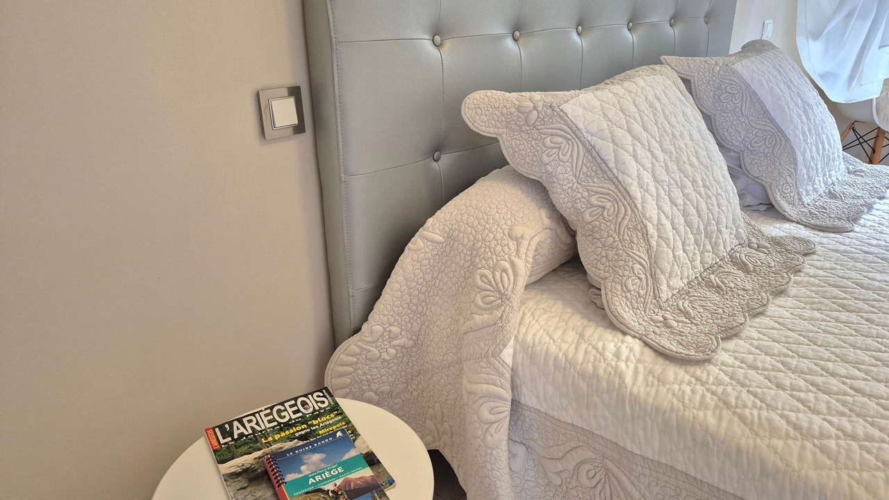 Photo of Bedroom in Tarascon-sur-Ariege