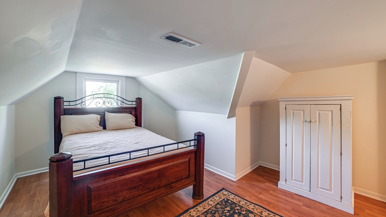 Photo of Bedroom in Waverly