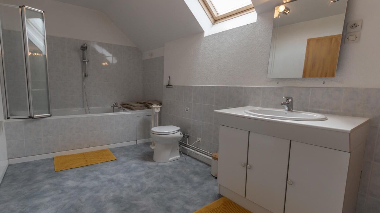 Photo of Bathroom in Vouzy