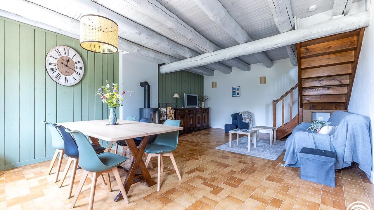 Photo of Others in Baffie