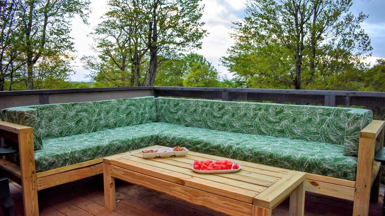 Photo of Patio Balcony in Champion