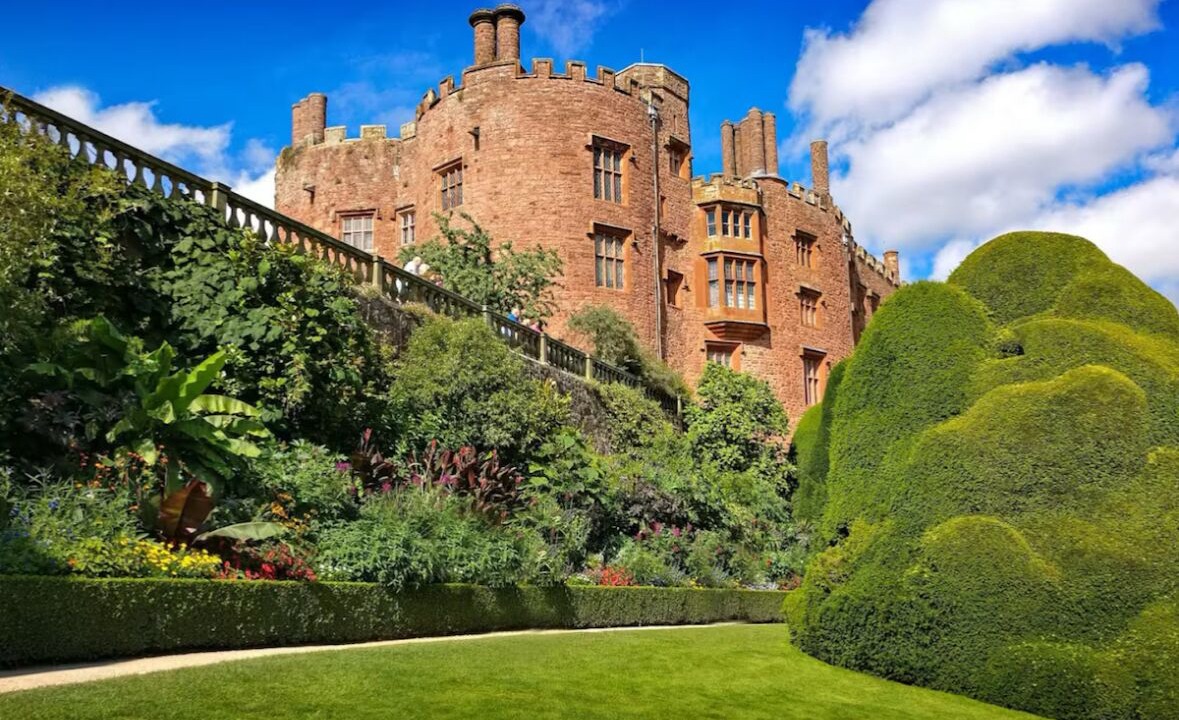 Photo of Others in Kingswood