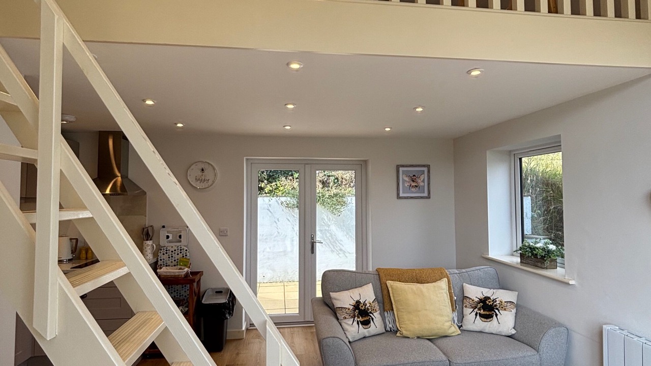 Photo of Others in Kingswood