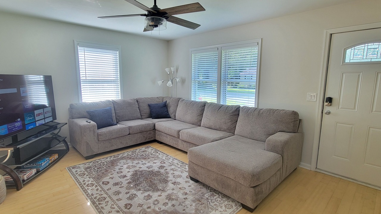 Photo of Livingroom in Milton