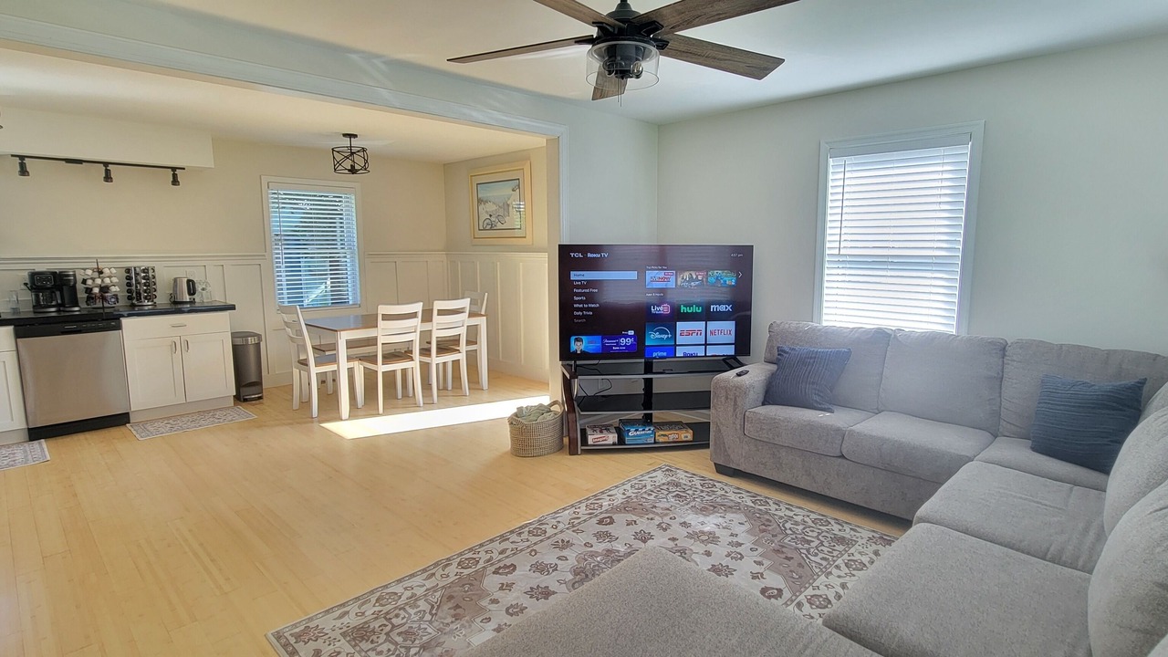 Photo of Livingroom in Milton