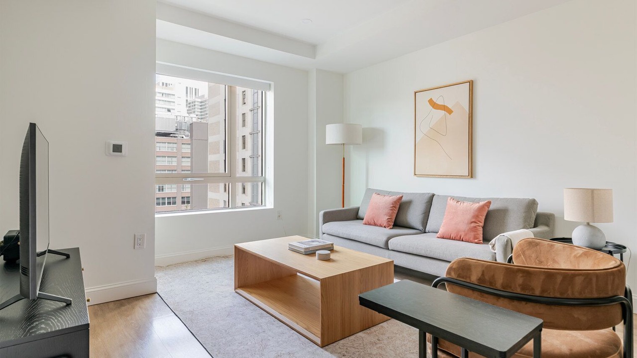 Photo of Livingroom in Downtown Boston