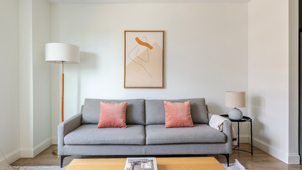 Photo of Livingroom in Downtown Boston