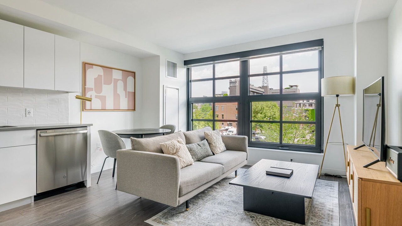 Photo of Livingroom in South of Washington