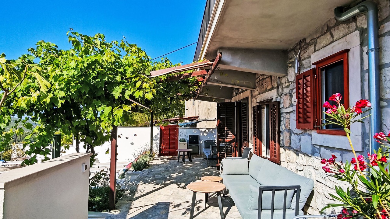 Photo of Others in Smokvica
