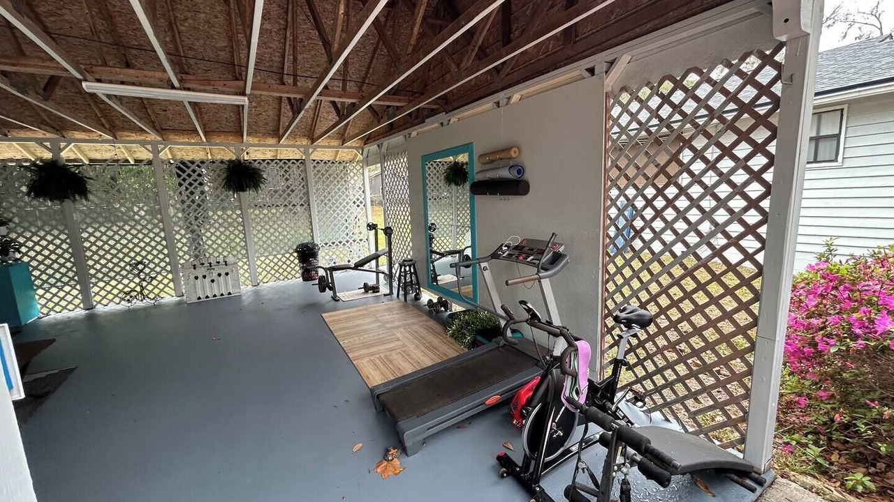 Photo of Patio Balcony in Doctors Inlet