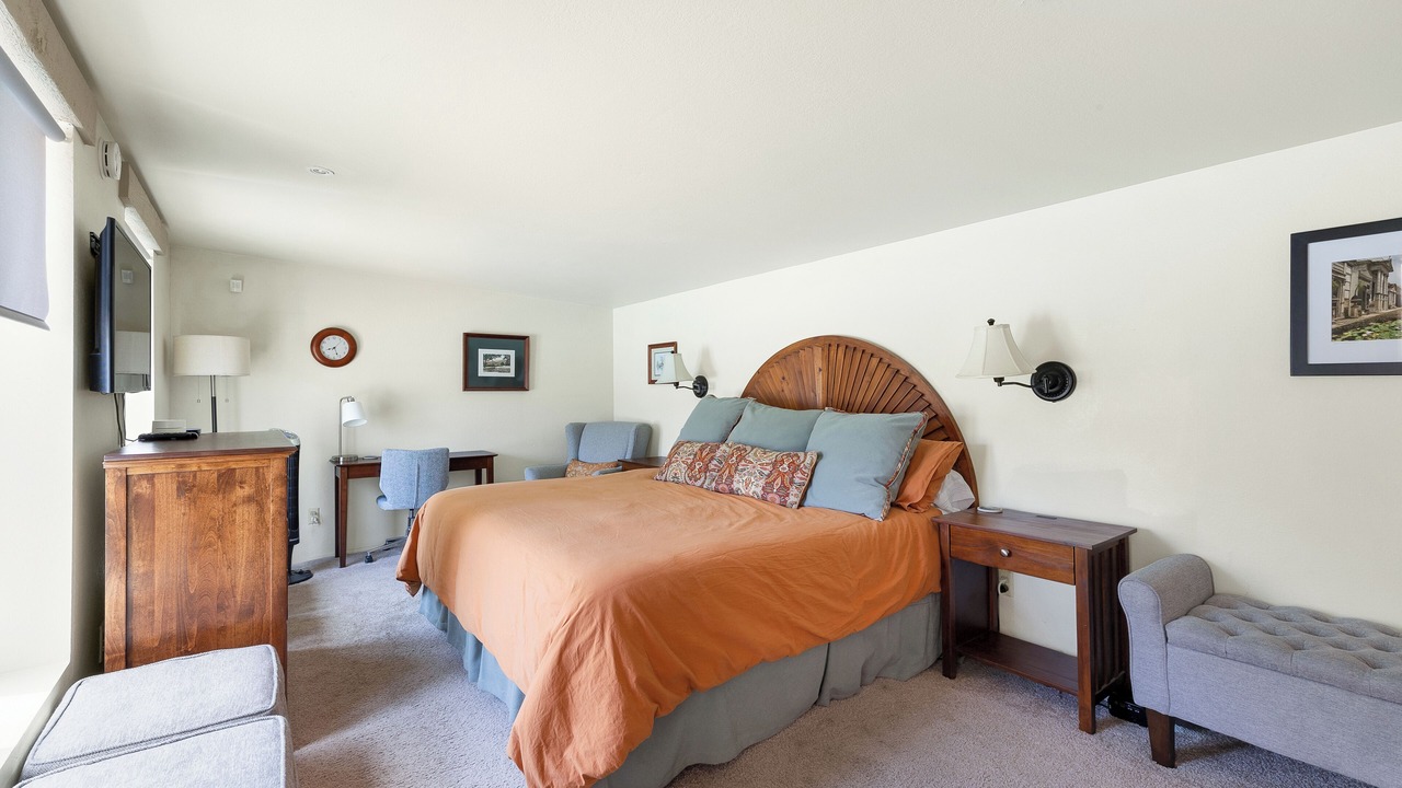 Photo of Bedroom in Sam Hughes