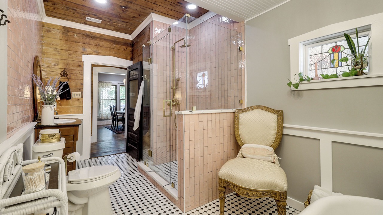 Photo of Bathroom in Waxahachie
