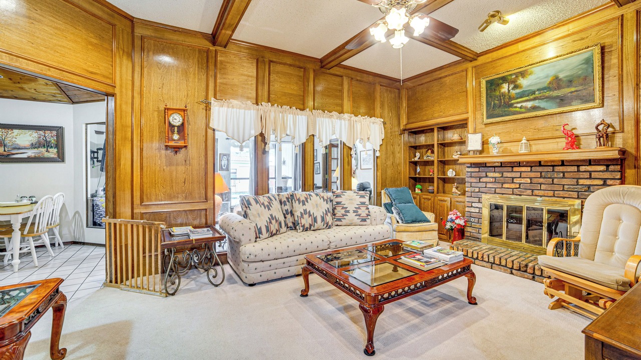 Photo of Livingroom in Allen