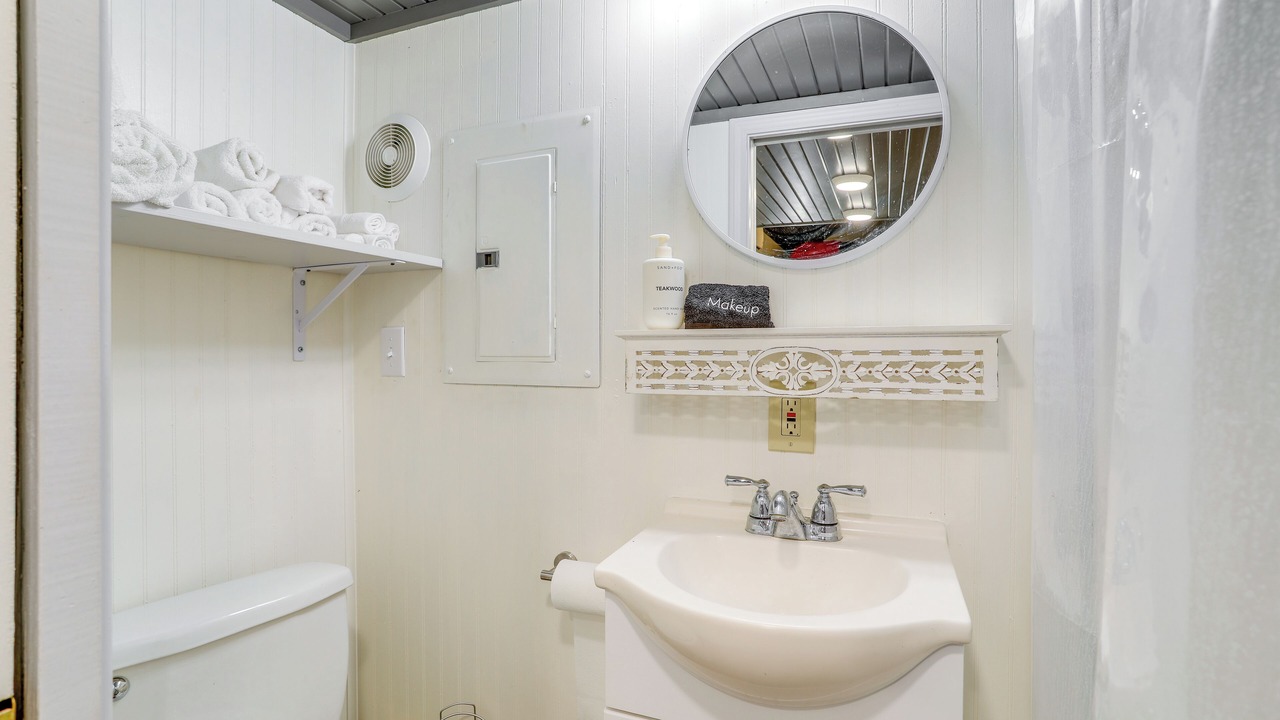 Photo of Bathroom in Mountain View