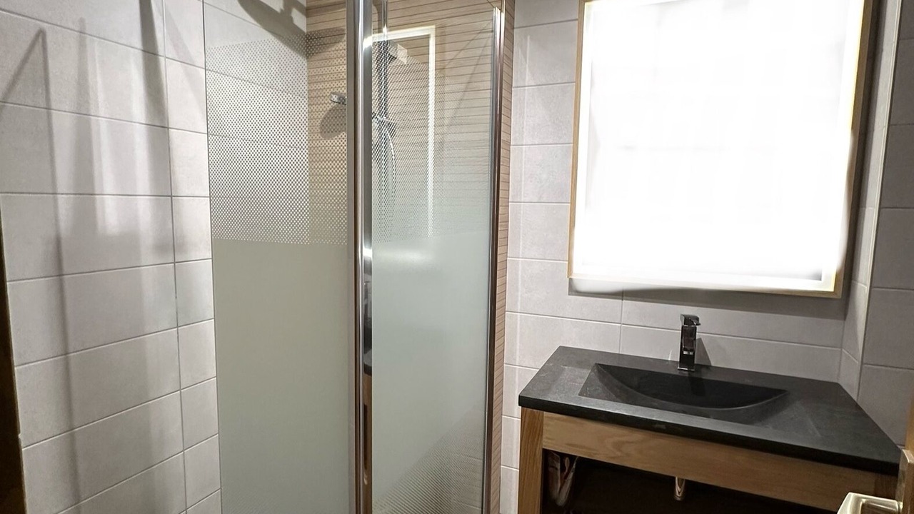 Photo of Bathroom in Cordon