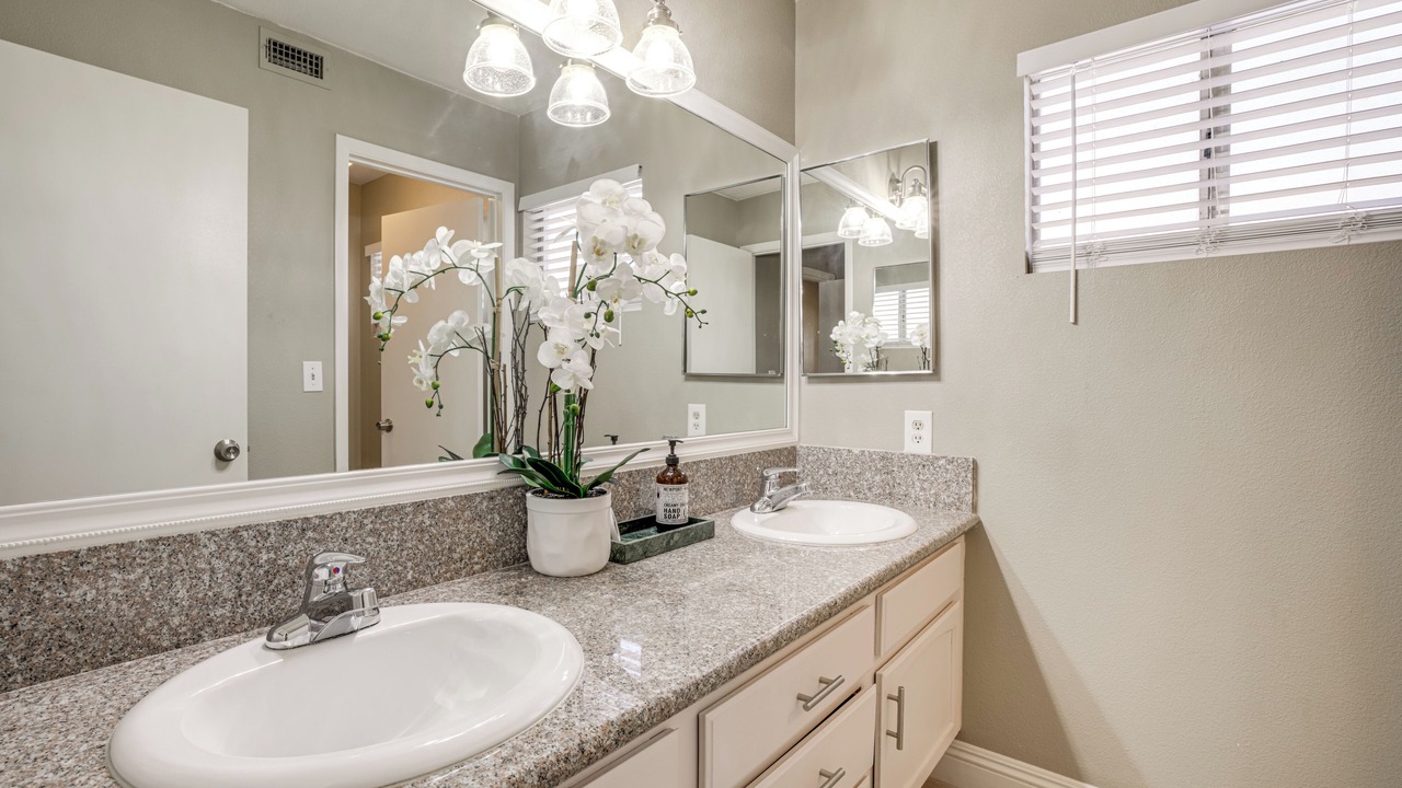 Photo of Bathroom in Green Valley North