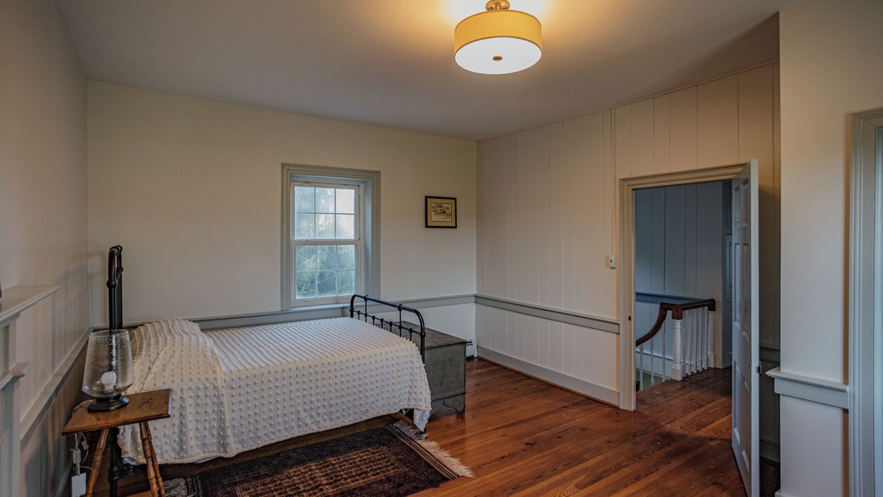 Photo of Bedroom in Rockbridge Baths