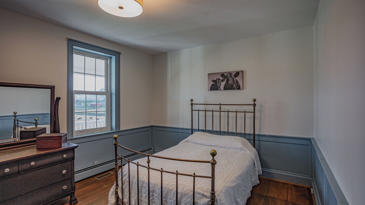 Photo of Bedroom in Rockbridge Baths