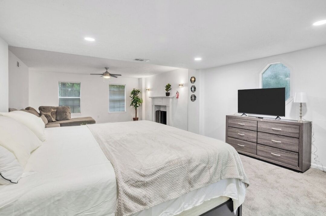 Photo of Bedroom in Conroe