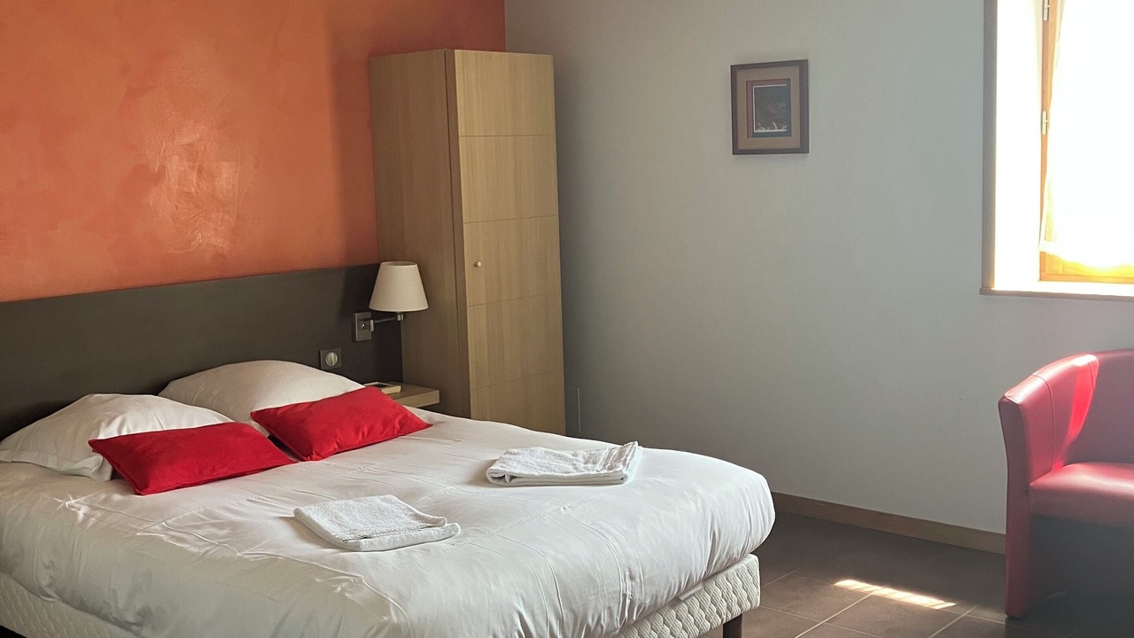 Photo of Bedroom in Montbeugny